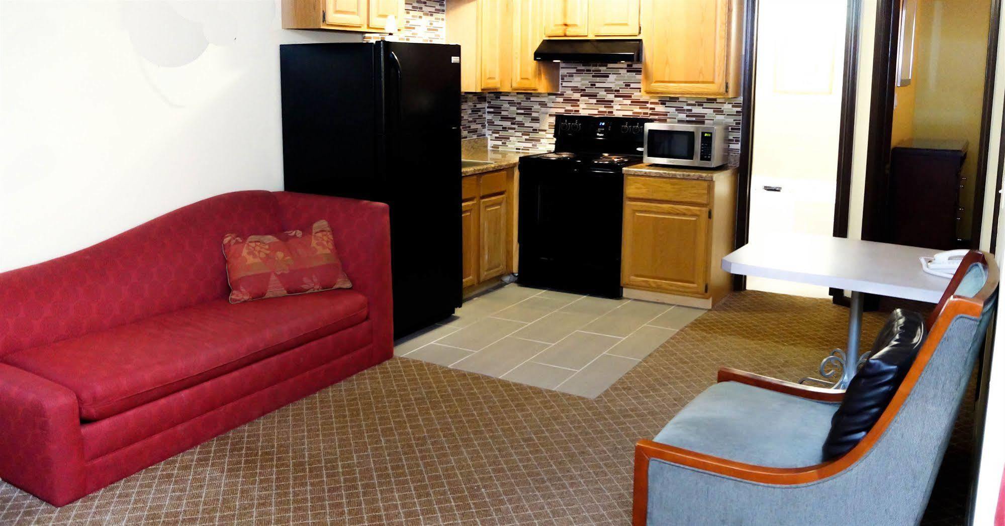 Sullivan Trail Inn & Suites Pocono Lake Dış mekan fotoğraf